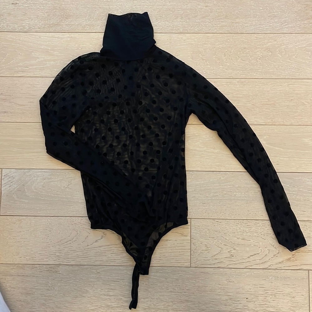 Long sleeve sheer polka dot turtleneck bodysuit xs